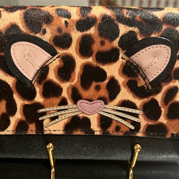 KATE SPADE Run Wild Leopard Crossbody Clutch - Picture 4 of 12